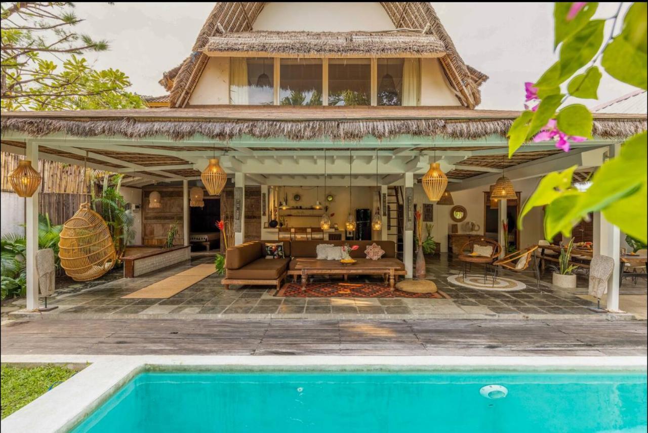 Oma - A Tropical Sanctuary Of Villa